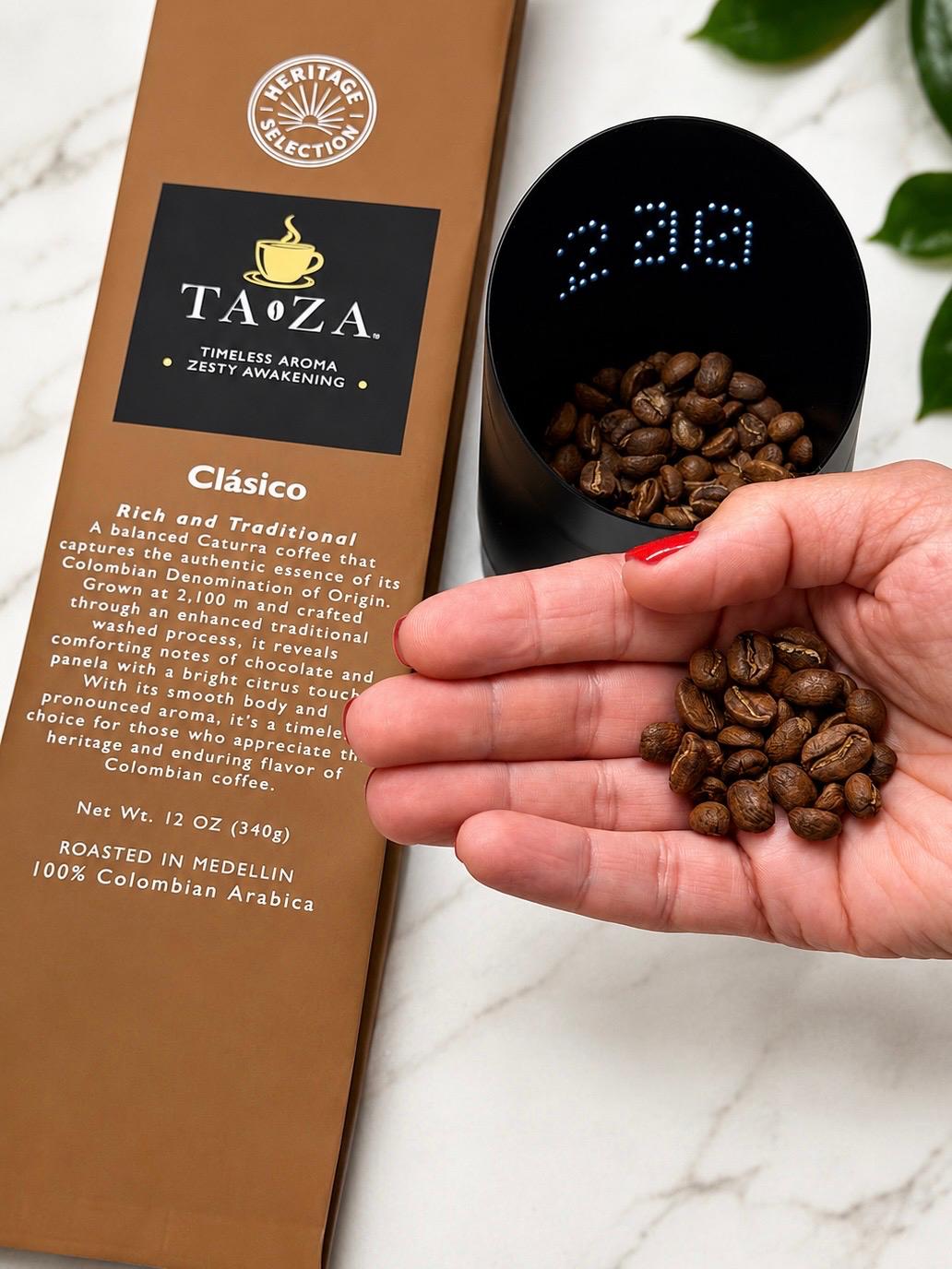 TA·ZA Clásico whole bean Colombian coffee with freshly roasted beans