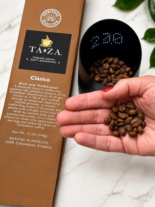TA·ZA Clásico whole bean Colombian coffee with freshly roasted beans